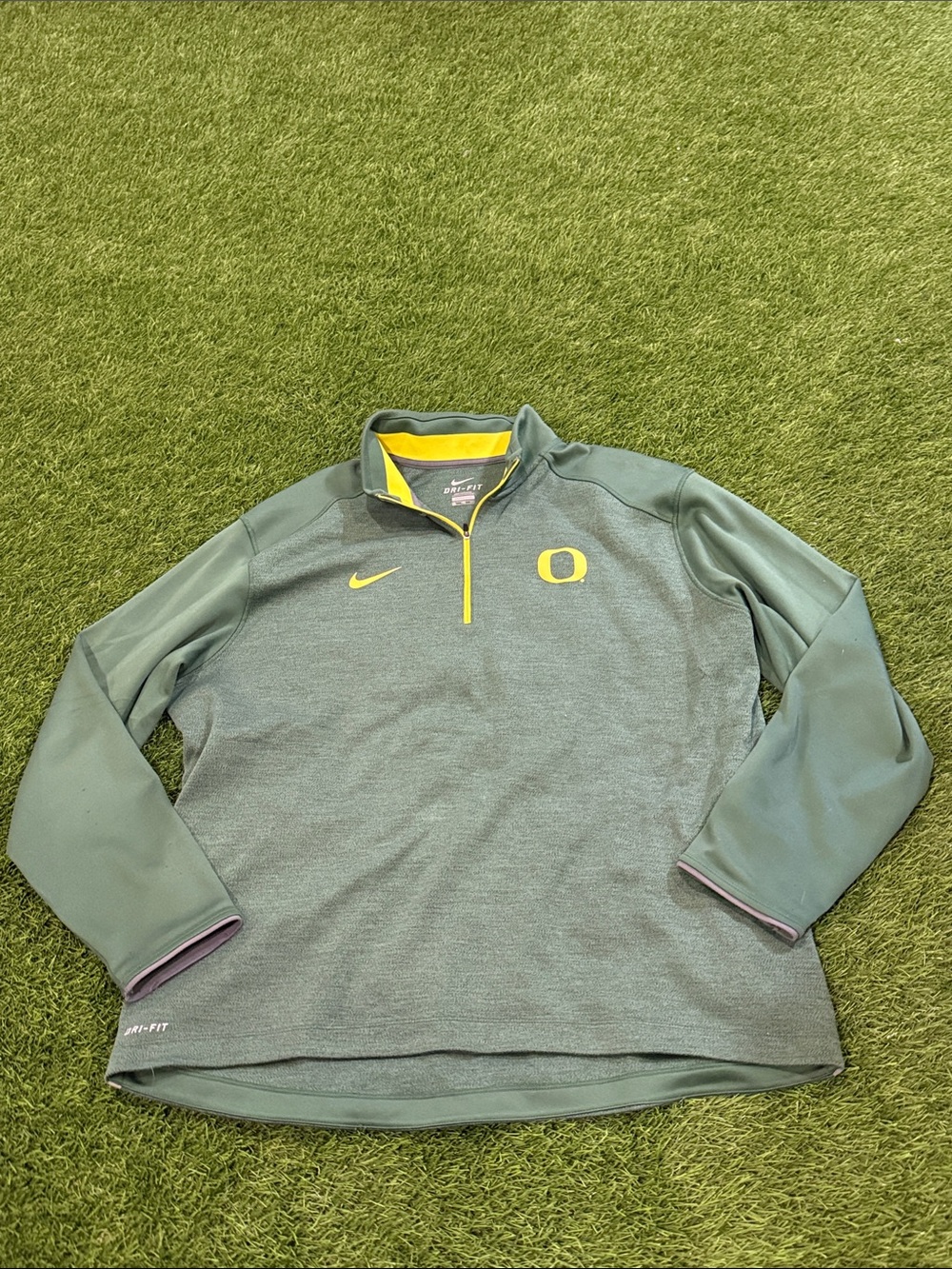 Nike Dri Fit 1/4 Zip Pullover - Oregon Ducks - Collegiate